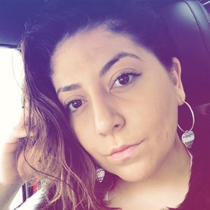 Meet your Posher, Veronica